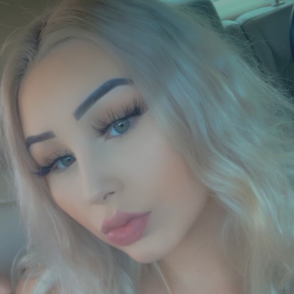 Meet your Posher, Hunter - Picture 1 of 1